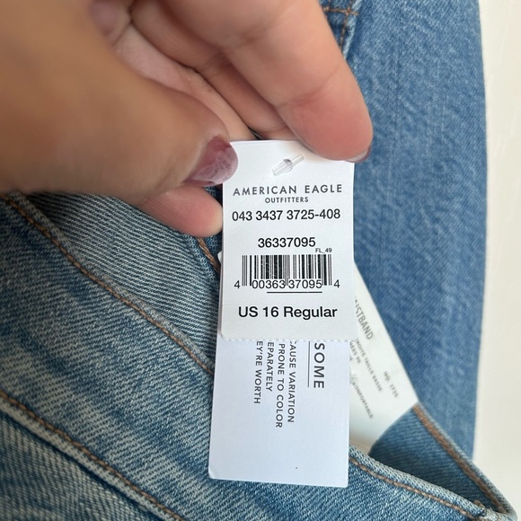 American Eagle 90s low rise y2k straight jeans in light wash size 16/33- NWT - Picture 9 of 12